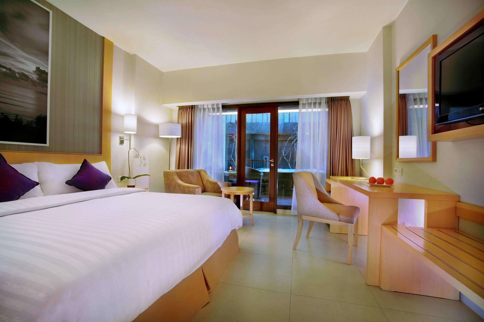 Quest Hotel Kuta By Aston Extérieur photo