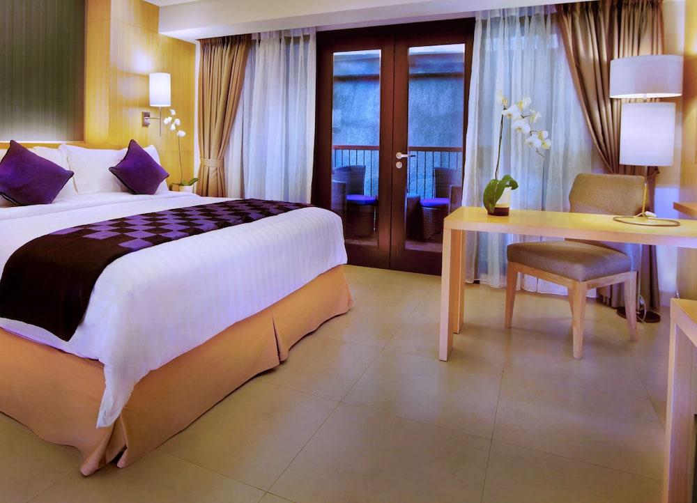 Quest Hotel Kuta By Aston Extérieur photo