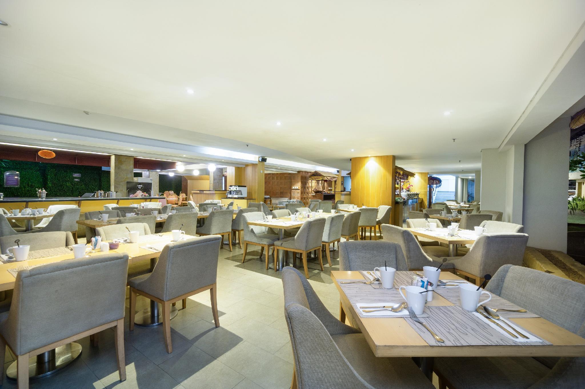 Quest Hotel Kuta By Aston Extérieur photo