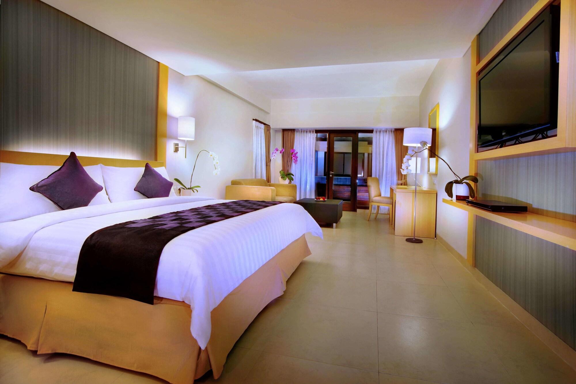 Quest Hotel Kuta By Aston Extérieur photo