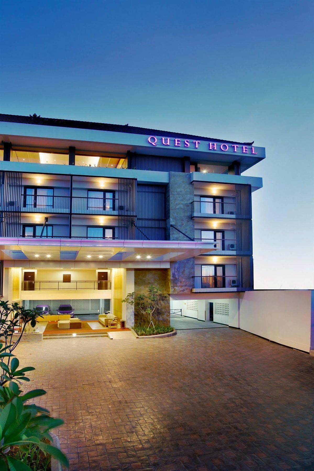 Quest Hotel Kuta By Aston Extérieur photo