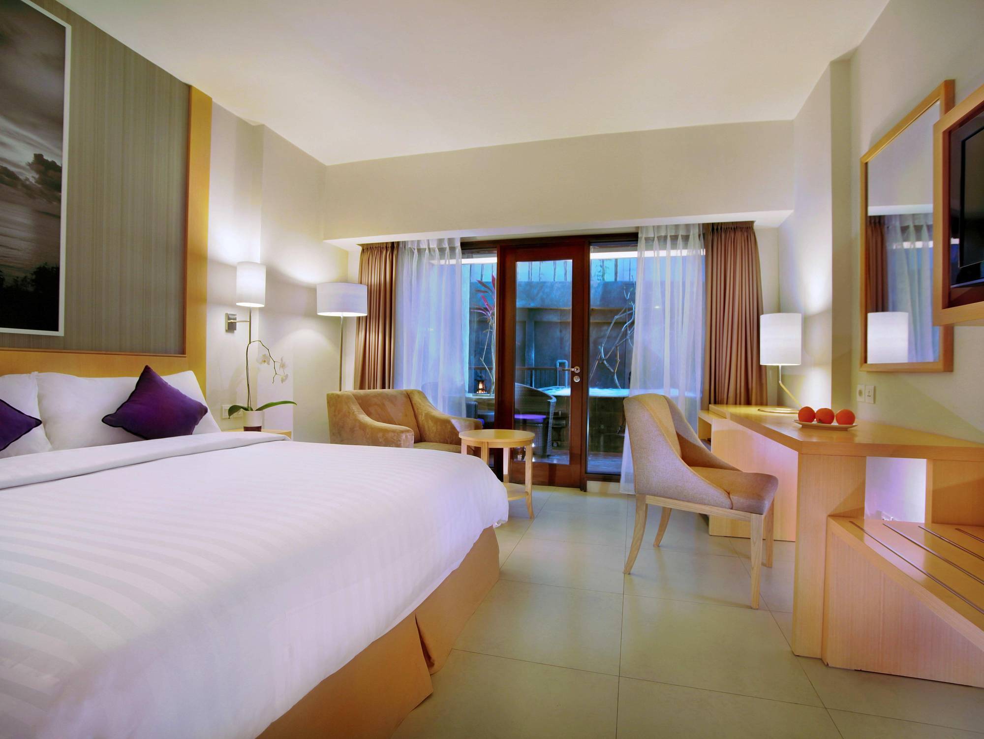 Quest Hotel Kuta By Aston Extérieur photo