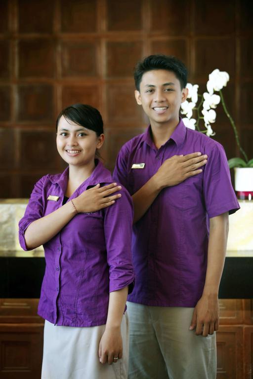 Quest Hotel Kuta By Aston Extérieur photo