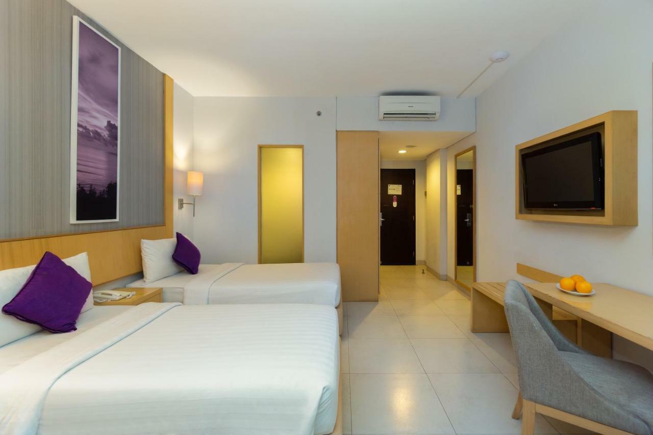 Quest Hotel Kuta By Aston Extérieur photo