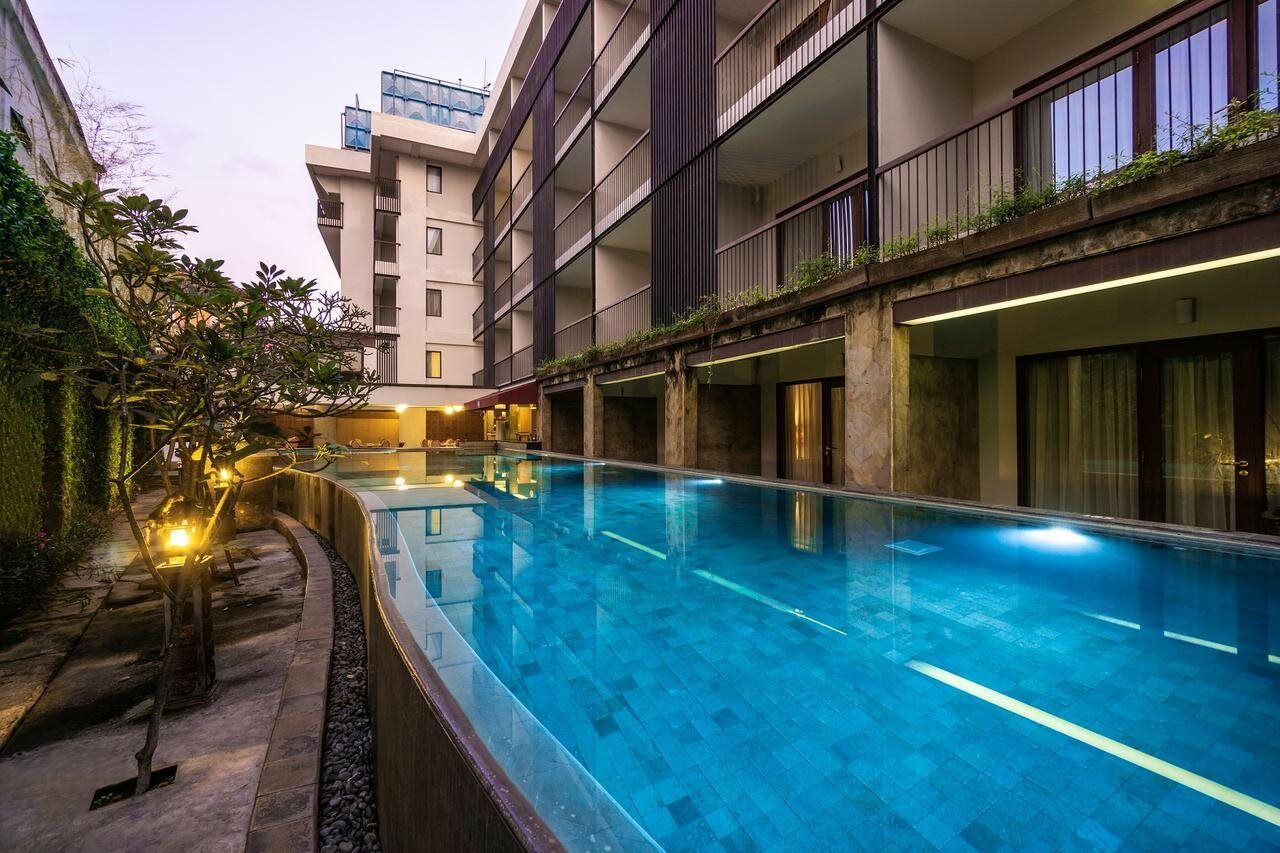 Quest Hotel Kuta By Aston Extérieur photo
